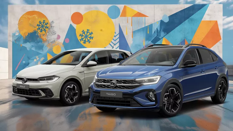 Zwei VW-Modelle vor einer Wand mit winterlich, farbenfrohem, geometrischem Street-Art-Graffiti.