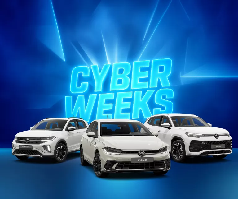 Drei VW-Modelle vor blauem Hintergrund mit leuchtendem Schriftzug "CYBER WEEKS".