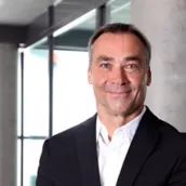 Uwe Bothur