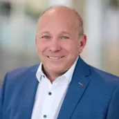 Lars Holub