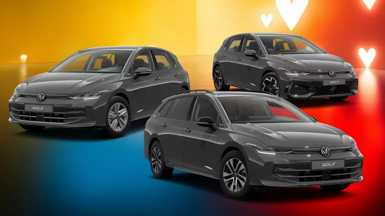Drei VW-Modelle in Grau vor gelb-rotem Hintergrund mit weißen Herzsymbolen.