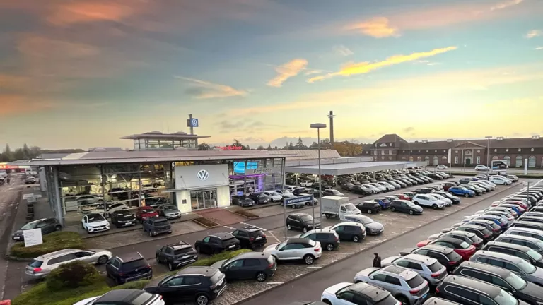 Autohaus Borgmann Ansicht von außen