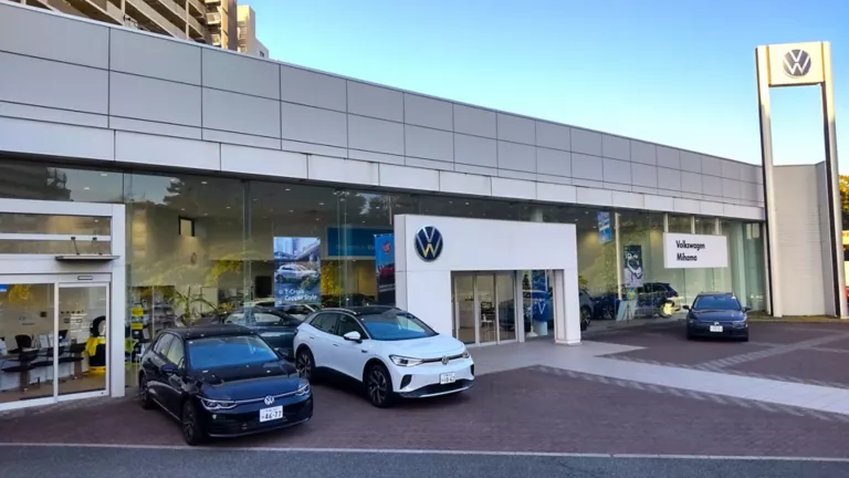 ディーラーの位置写真