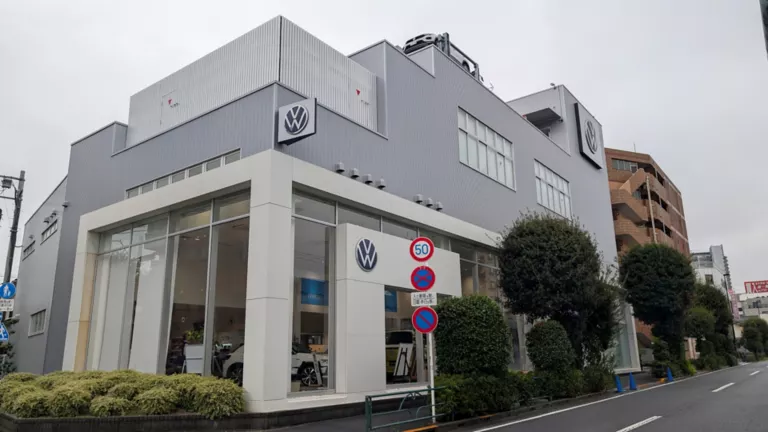 ディーラーの位置写真