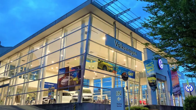 ディーラーの位置写真