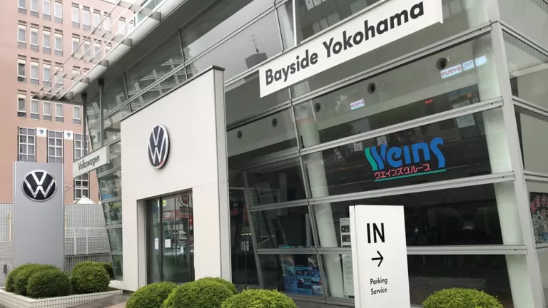 ディーラーの位置写真