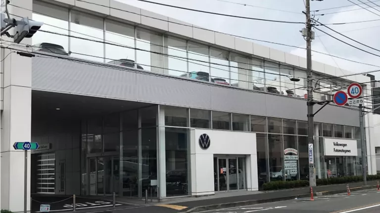 ディーラーの位置写真