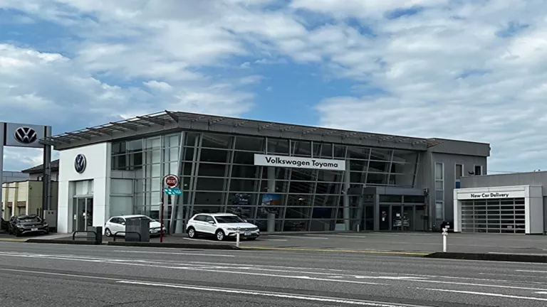 ディーラーの位置写真