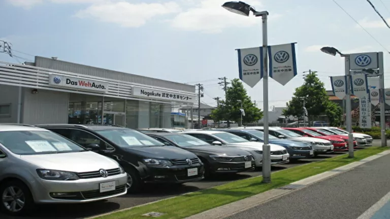 ディーラーの位置写真