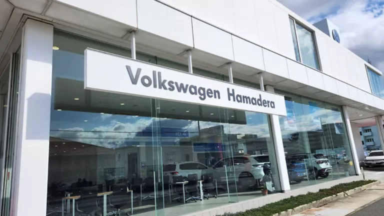 ディーラーの位置写真