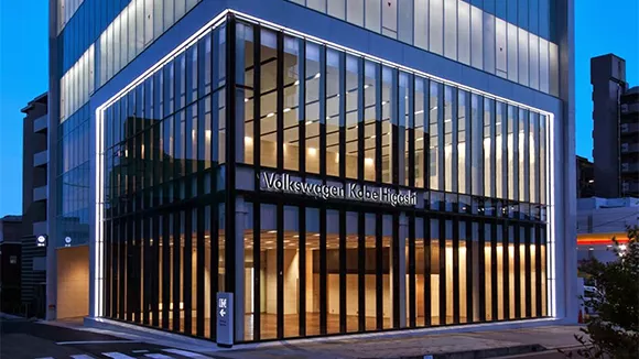 ディーラーの位置写真