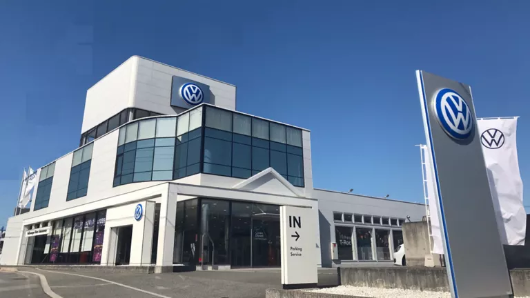 ディーラーの位置写真