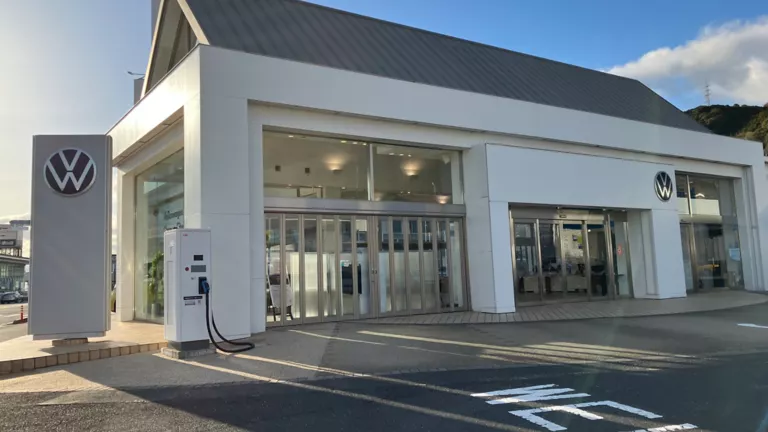 ディーラーの位置写真