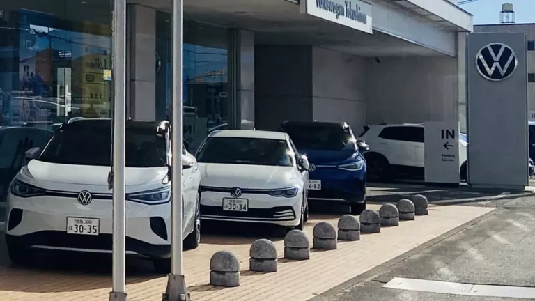 ディーラーの位置写真