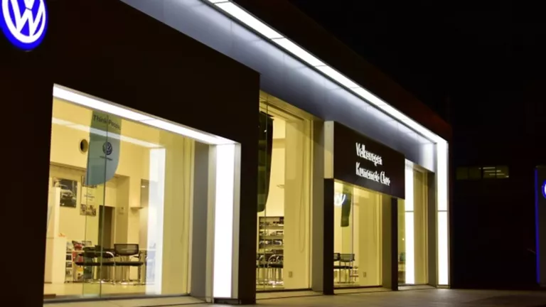 ディーラーの位置写真