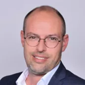 Alexander Helfer
