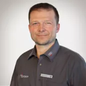 Andreas  Schneider