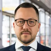 Bastian  Lauer