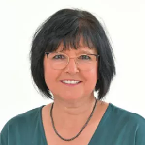 Beate  Gebauer
