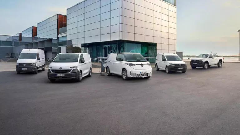 Η γκάμα επαγγελματικών μοντέλων σε παράταξη