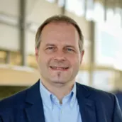 Dirk  Chlupka