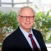 Frank  Caspar