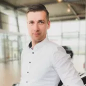 Daniel Zschiesche