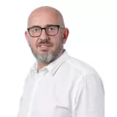Dirk Adams