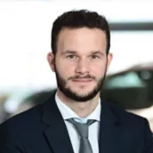 Robin  Dobios