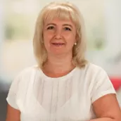 Elena Dinkel