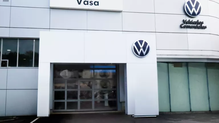 Fachada Vasa Camino Portuetxe