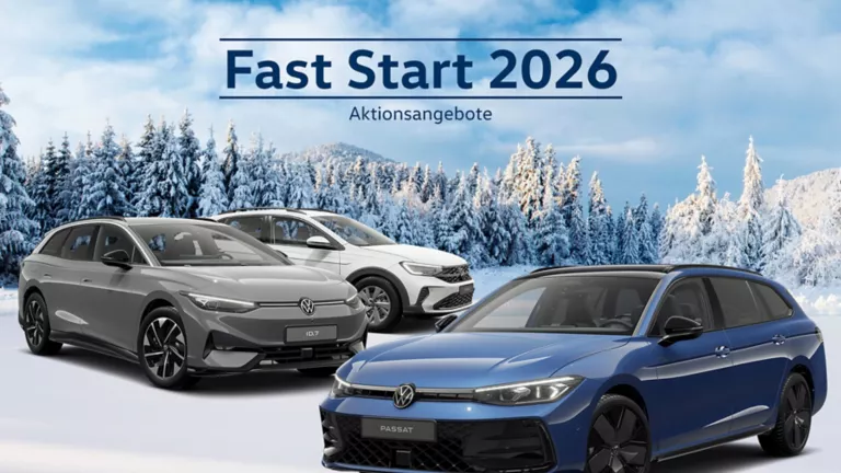 Drei VW-Modelle stehen vor einer Winterlandschaft