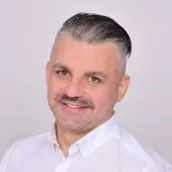 Florian Zach