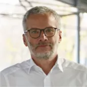 Gerhard Bauer