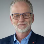 Roland  Weidner