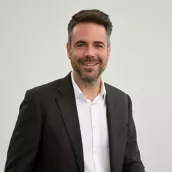 Dr. Kai Förstl