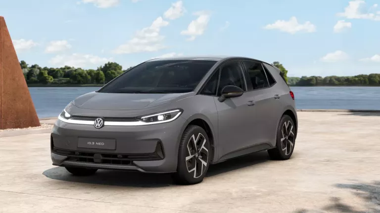 VW ID.3 Neo in dreiviertel Frontansicht.