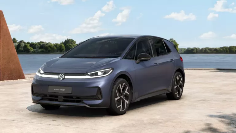 VW ID.3 Neo in dreiviertel Frontansicht.
