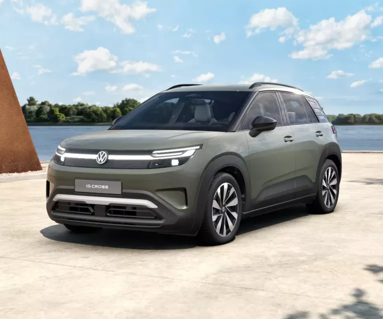 VW ID. Cross in dreiviertel Frontansicht.
