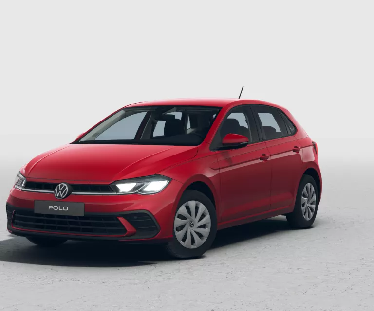 Frontale Ansicht eines roten VW Polo