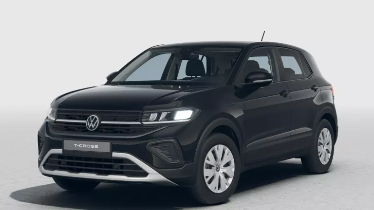 Gelber VW T-Cross mit fünf Türen, LED-Scheinwerfern und Radkappen, Frontansicht leicht von rechts