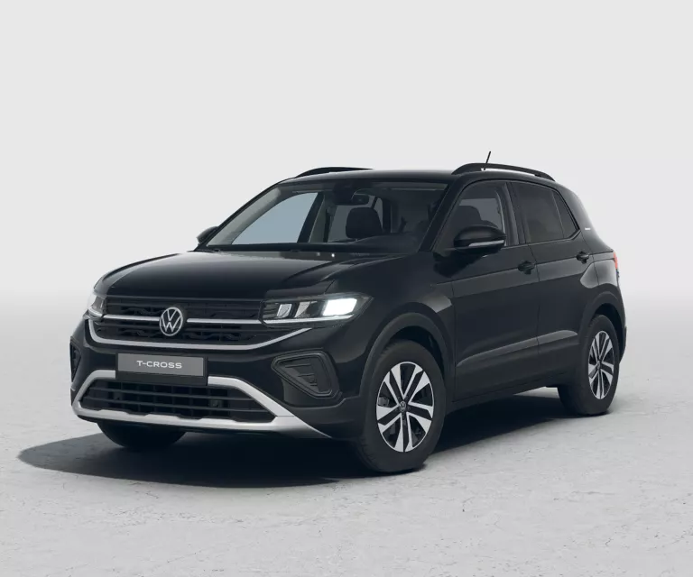 Schwarzer VW T-Cross mit fünf Türen, LED-Scheinwerfern und Radkappen, Frontansicht leicht von rechts