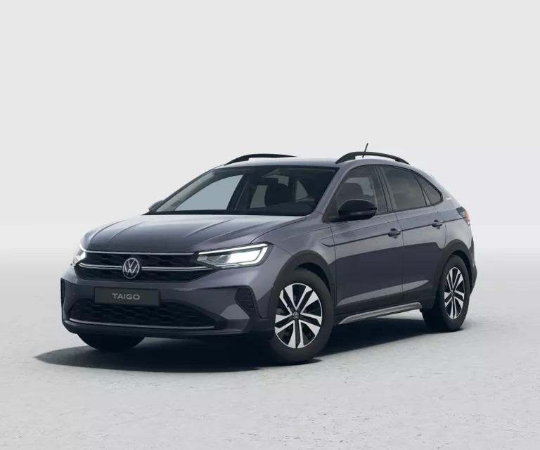 Frontale Ansicht eines grauen VW Taigo