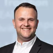 Alexander Knauer