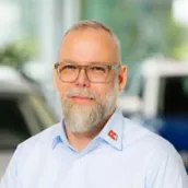 Martin  Stolz