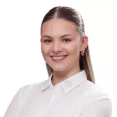 Selina  Castello