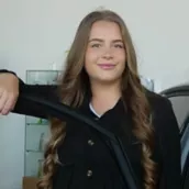 Lara  Harms