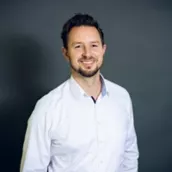 Nicolai  Schneider