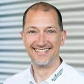 Oliver Bayer