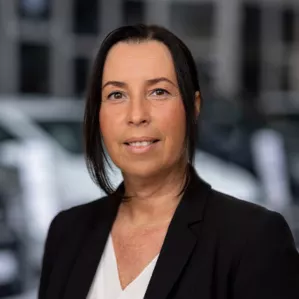 Stefanie Reifenschneider